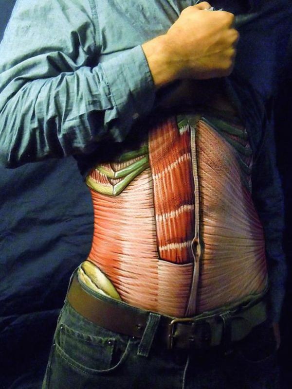 Body painting bikin ngilu. (Via: boredpanda.com)