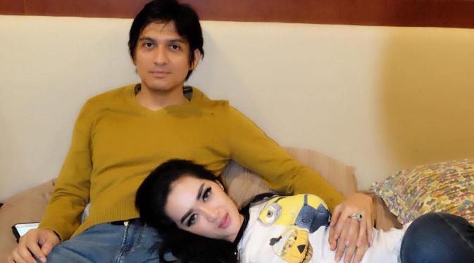 Tiara Dewi dan Lucky Hakim [foto: instagram/tiaradewireal]