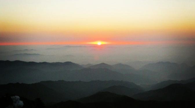 Chunwang Peak, Jiri Mountain, Korea Selatan. (sophie_yr_lee/Instagram)