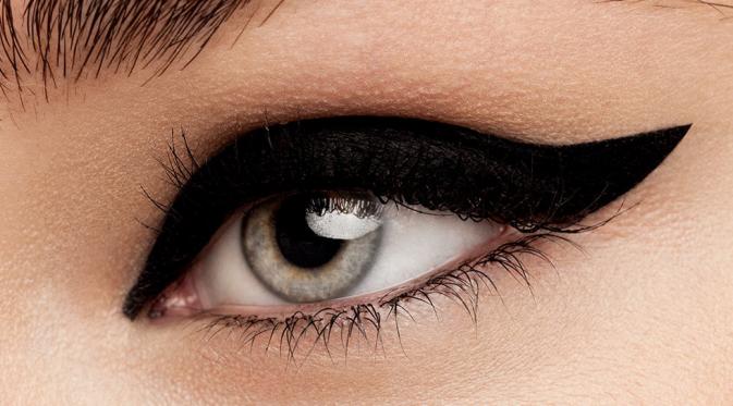 3 model cat eyeliner baru ini pasti akan membuat Anda ingin mencobanya dan membuktikan keindahannya.