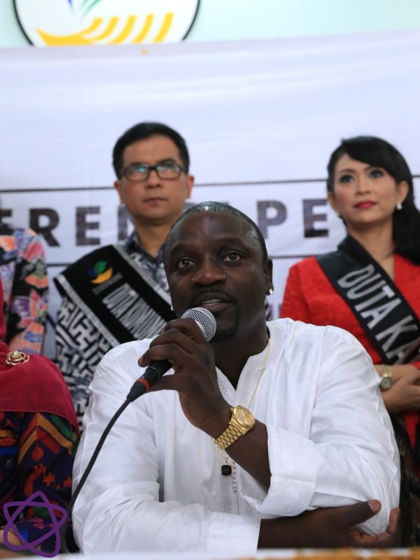 Preskon Akon (Adrian Putra/bintang.com)