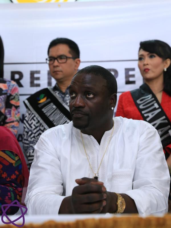 Preskon Akon (Adrian Putra/bintang.com)