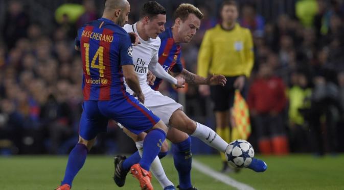 Javier Mascherano merupakan pemain serba bisa andalan Barcelona. (AFP/Lluis Gene)