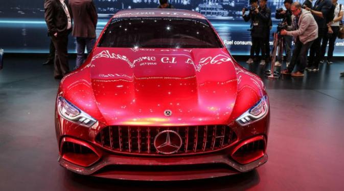 Mercedes-AMG GT Concept diperkenalkan di Geneva Motor Show 2017.