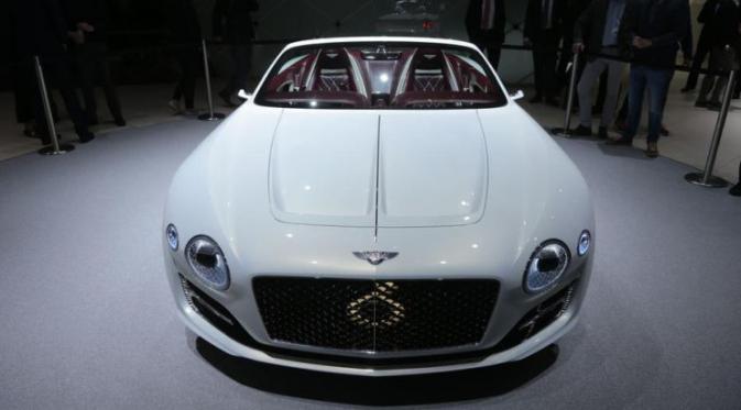 Tampang depan Bentley EXP12 Speed 6e concept. (dok: Autocar)