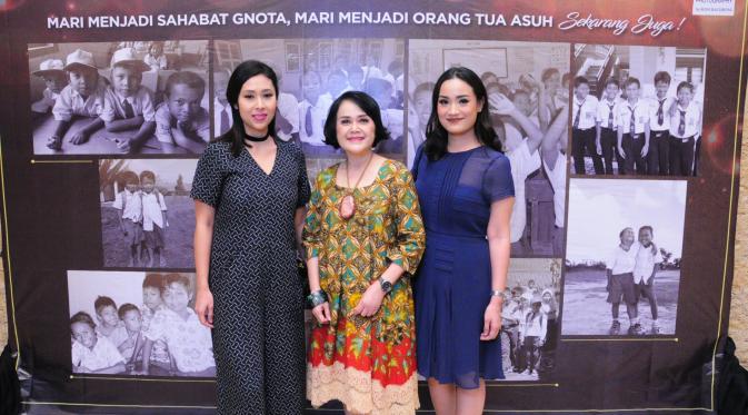 Dari kiri ke kanan: Gendis Siti Hatmanti (Ketua Pengurus), Yasinta Widowati (Sekretaris Pengurus) dan Fitri Sulaiman (Bendahara Pengurus)