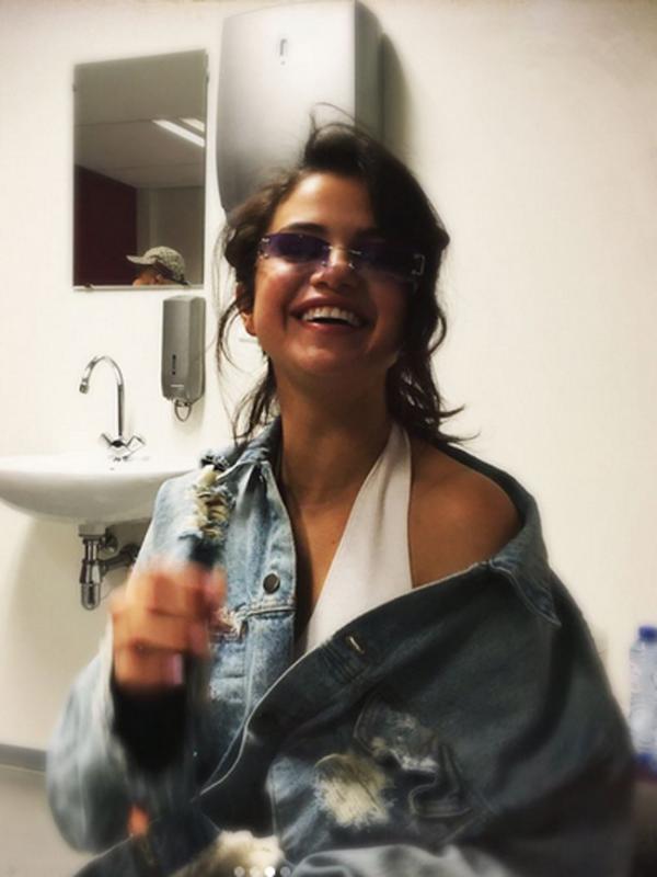 Selena Gomez mengatakan bahwa ibunya meemiliki peranan besar dalam kariernya. (Instagram/Selenagomez)