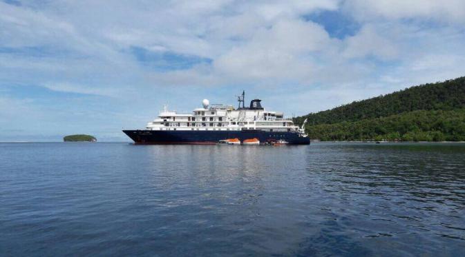 Kapal Pesiar Inggris Rusak Terumbu Karang di Raja Ampat | Foto: facebook 