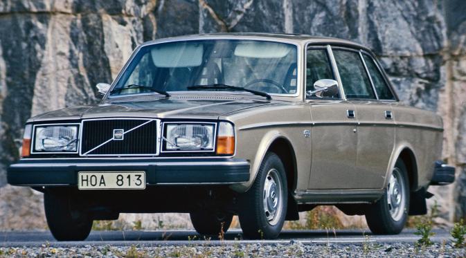 94 Koleksi Gambar Mobil Sedan Volvo Terbaik