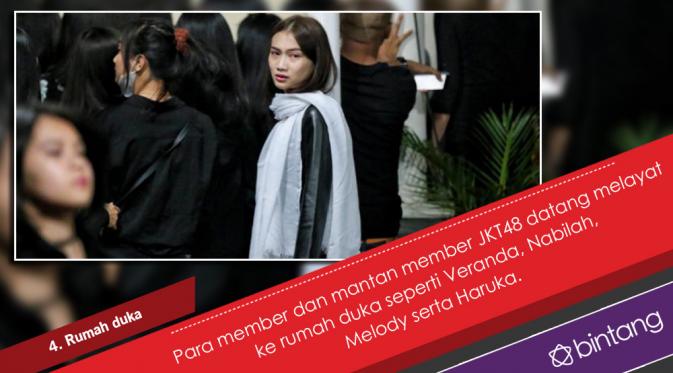 Tangis Member JKT48 Pecah Melepas Kepergian Inao Jiro. (Foto: Adrian Putra, Desain: Nurman Abdul Hakim/Bintang.com)