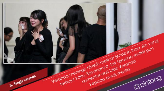 Tangis Member JKT48 Pecah Melepas Kepergian Inao Jiro. (Foto: Adrian Putra, Desain: Nurman Abdul Hakim/Bintang.com)