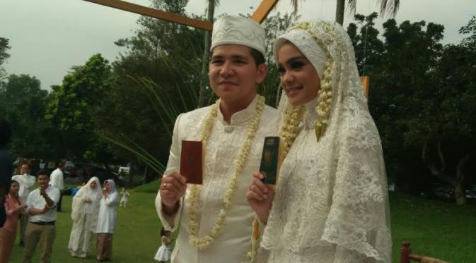 Haykal Kamil resmi menjadi suami Tantri Namirah (Foto: Sapto Purnomo/Liputan6.com)