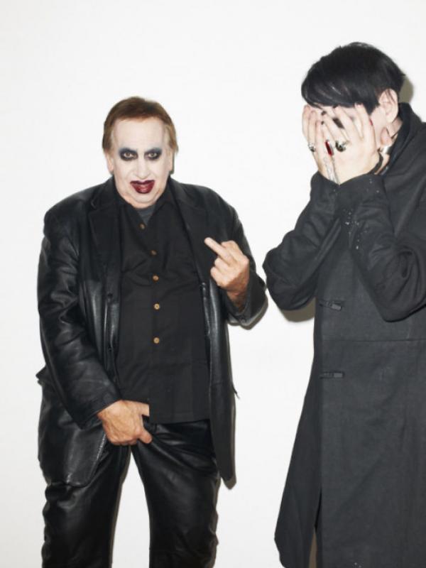 Ayah Marilyn Manson. (Via: boredpanda.com)