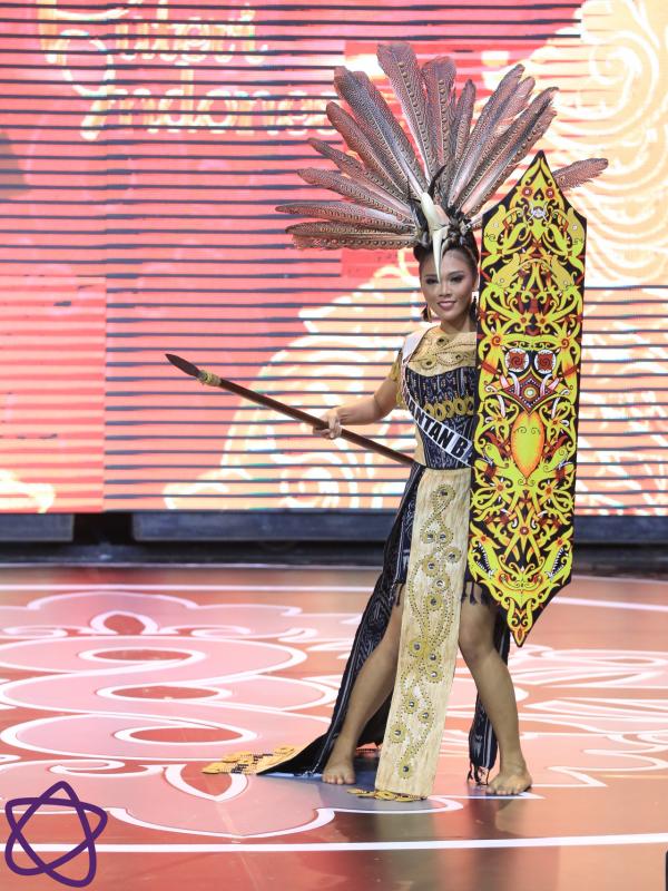 Finalis Puteri Indonesia 2017 dari Kalimantan Barat (Adrian Putra/bintang.com)