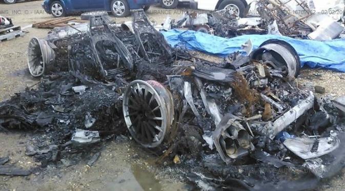 Lamborghini Huracan ludes terbakar dijual Rp 66 ribu. (www.iaai.com)
