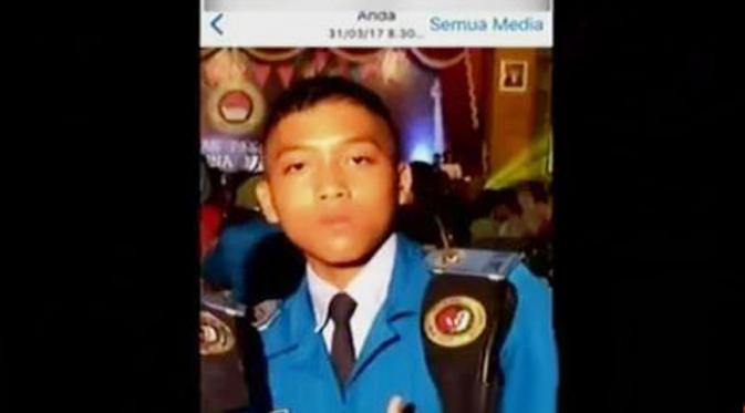 Suasana haru menyelimuti prosesi pemakaman Krisna Wahyu Nurachmad, siswa SMA Taruna Nusantara korban pembunuhan (Liputan 6 SCTV).
