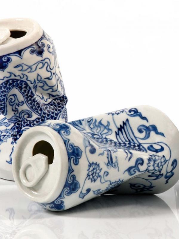 Keramik atau kaleng hayooo? (Via: boredpanda.com)b