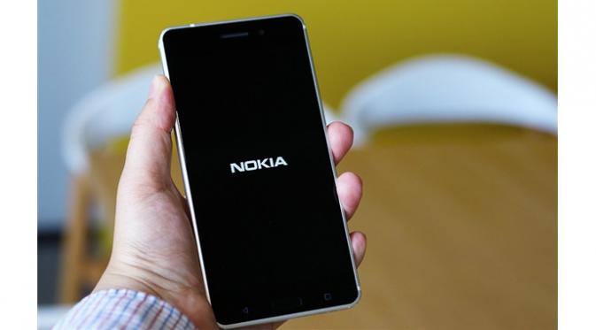 Penampakan Nokia 6 Silver (Sumber: Gizmochina)