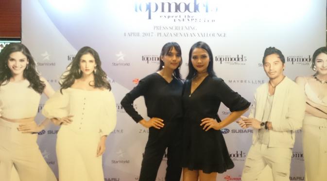Untuk pertama kalinya Asia;s Next Top Model miliki finalis kembar yang berasal dari Indonesia
