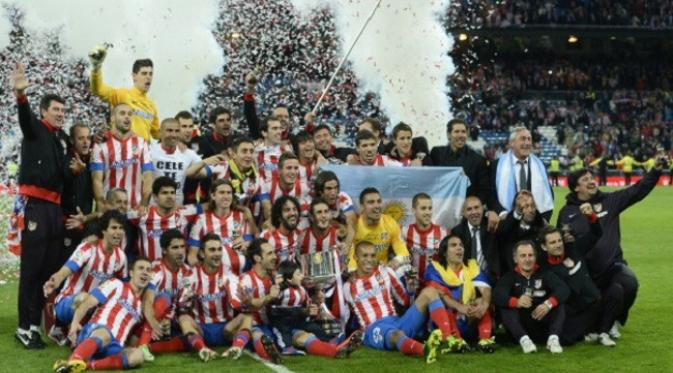 Atletico Madrid menjadi juara Copa del Rey 2013 setelah menang 2-1 atas Real Madrid.