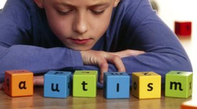 Kementerian Kesehatan menyebutkan jumlah anak autis cukup tinggi di Indonesia.