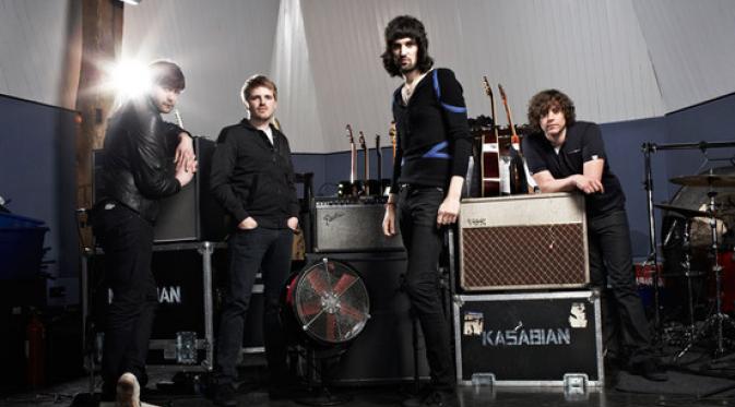 Kasabian tergolong sebagai salah satu band istimewa di Inggris dengan berbagai penghargaan dan penjualan yang laris.