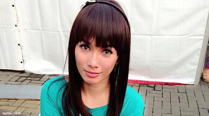 Ussy Sulistiawaty: Andhika Jarang Pulang...