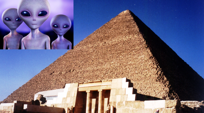 Piramida dibangun para alien? (Wikipedia)