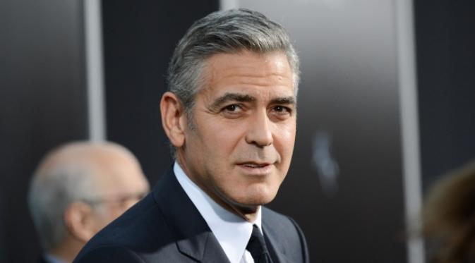 Hail Caesar menjadi proyek pertama bagi George Clooney, Josh Brolin, dan Coen bersaudara bekerjasama sekaligus untuk pertama kali.