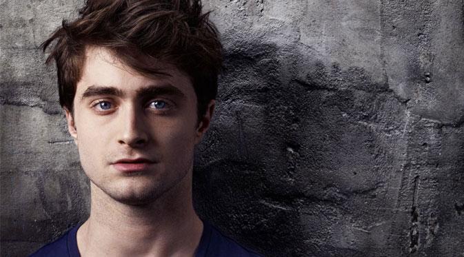Daniel Radcliffe mengaku tertarik dengan reboot yang tengah dilakukan pihak Warner Bros dan DC Comics. Ia pun menawarkan diri sebagai Robin.