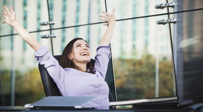 Berikut beberapa tips agar Anda dapat bahagia saat bekerja di kantor.