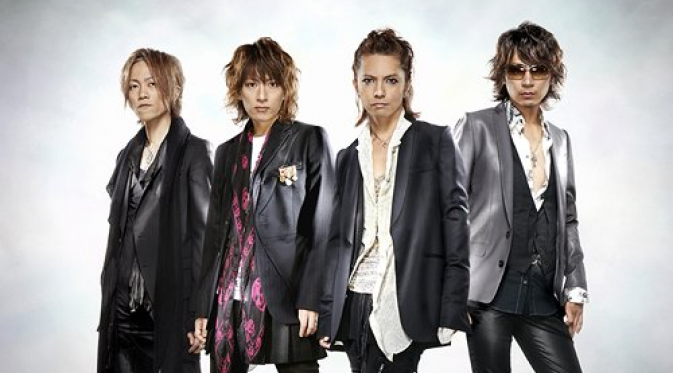 L'Arc en Ciel, band asal Jepang.
