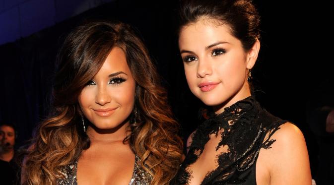 Demi Lovato bercerita tentang hubungan persahabatannya dengan Selena Gomez saat ini setelah mereka jarang menghabiskan waktu bersama.