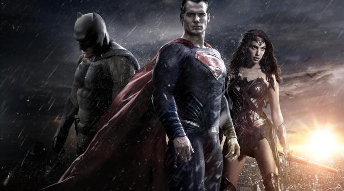 Batman V Superman: Dawn of Justice digarap oleh Warner Bros dan DC Entertainment.