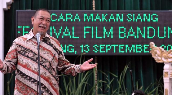 Ajang penganugerahan insan film terpuji ini diawali dengan jamuan makan siang bersama insan film Indonesia dan pemerintah kota Bandung.
