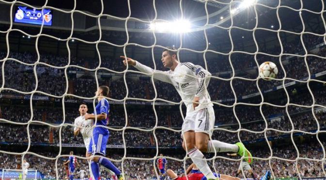 Aksi Cristiano Ronaldo saat melawan Basel (AFP/Javier Soriano)
