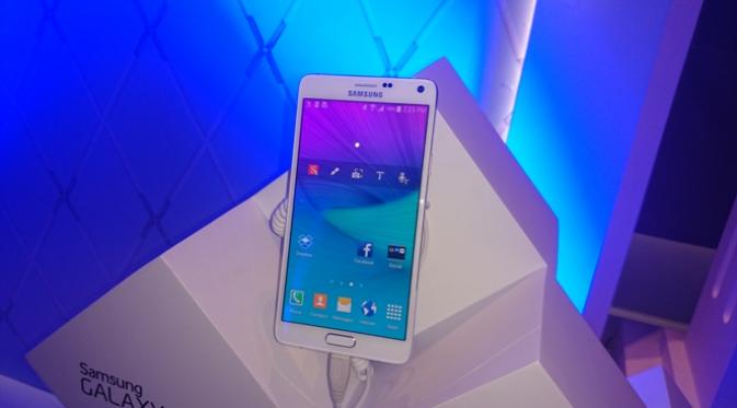 Foto: Samsung Galaxy Note 4 (Iskandar/ Liputan6.com)