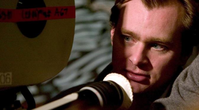 Christopher Nolan baru saja menuai kontroversi di mata para penggemar komik Marvel terkait film Man of Steel.