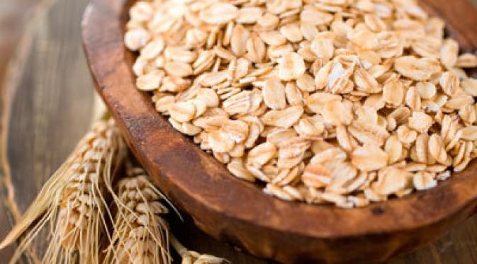 Tahukah Anda oatmeal juga memiliki berbagai manfaat lain bagi tubuh? 