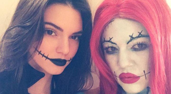 Kendall Jenner dan Khloe Kardashian senang bisa tampil menakutkan