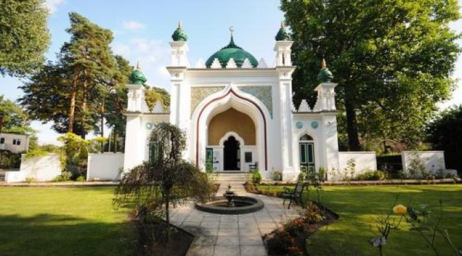 Masjid Shah Jahan, masjid pertama dan tertua di Inggris yang dibangun pada tahun 1889
