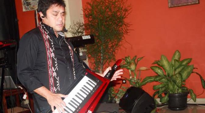 Dwiki Dharmawan menemukan solusi dalam meramu musik tradisional