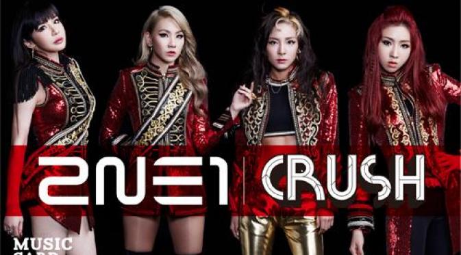 Billboard memberikan pujian kepada 2NE1 dengan album Crush (2014) yang menempati posisi ke 61 di Billboard 200.