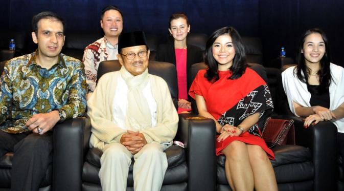 Habibie Puji Film Merry Riana Inspiratif