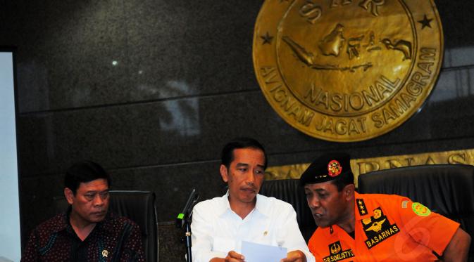 Datangi Basarnas, Jokowi Koordinasikan Pencarian AirAsia QZ8501