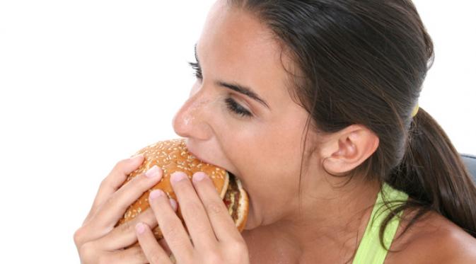 Hindarilah makan berlebih usai berolahraga dengan 5 cara sederhana berikut ini