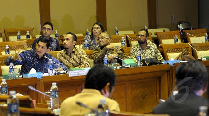 Rapat Komisi VII DPR dengan Presiden Direktur PT Freeport Indonesia, Maroef Sjamsoeddin diwarnai oleh kejadian rebutan giliran bertanya, Jakarta, Selasa (27/1/2015). (Liputan6.com/Andrian M Tunay)
