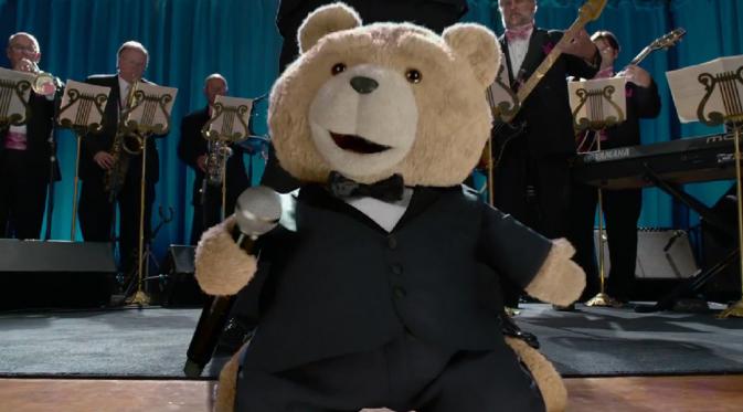 Film Ted 2 memiliki nuansa sangat unik dengan Seth MacFarlane sebagai sutradara sekaligus pengisi suaranya.