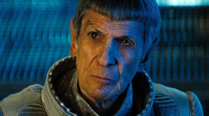 Leonard Nimoy yang berperan sebagai Spock di serial Star Trek klasik, dirawat di rumah sakit karena menderita COPD.