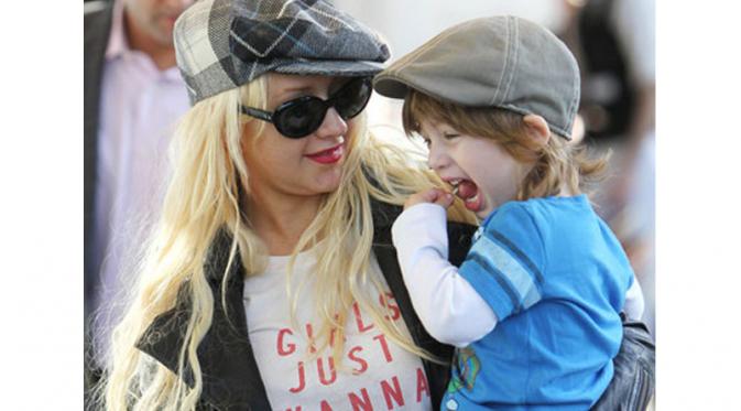 Christina Aguilera tak ingin anaknya ikut parkour